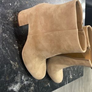 Brand new Naturalizer Short Boots